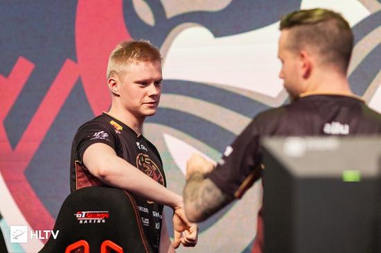 探索永劫无间时装美学的春日潮流新趋势